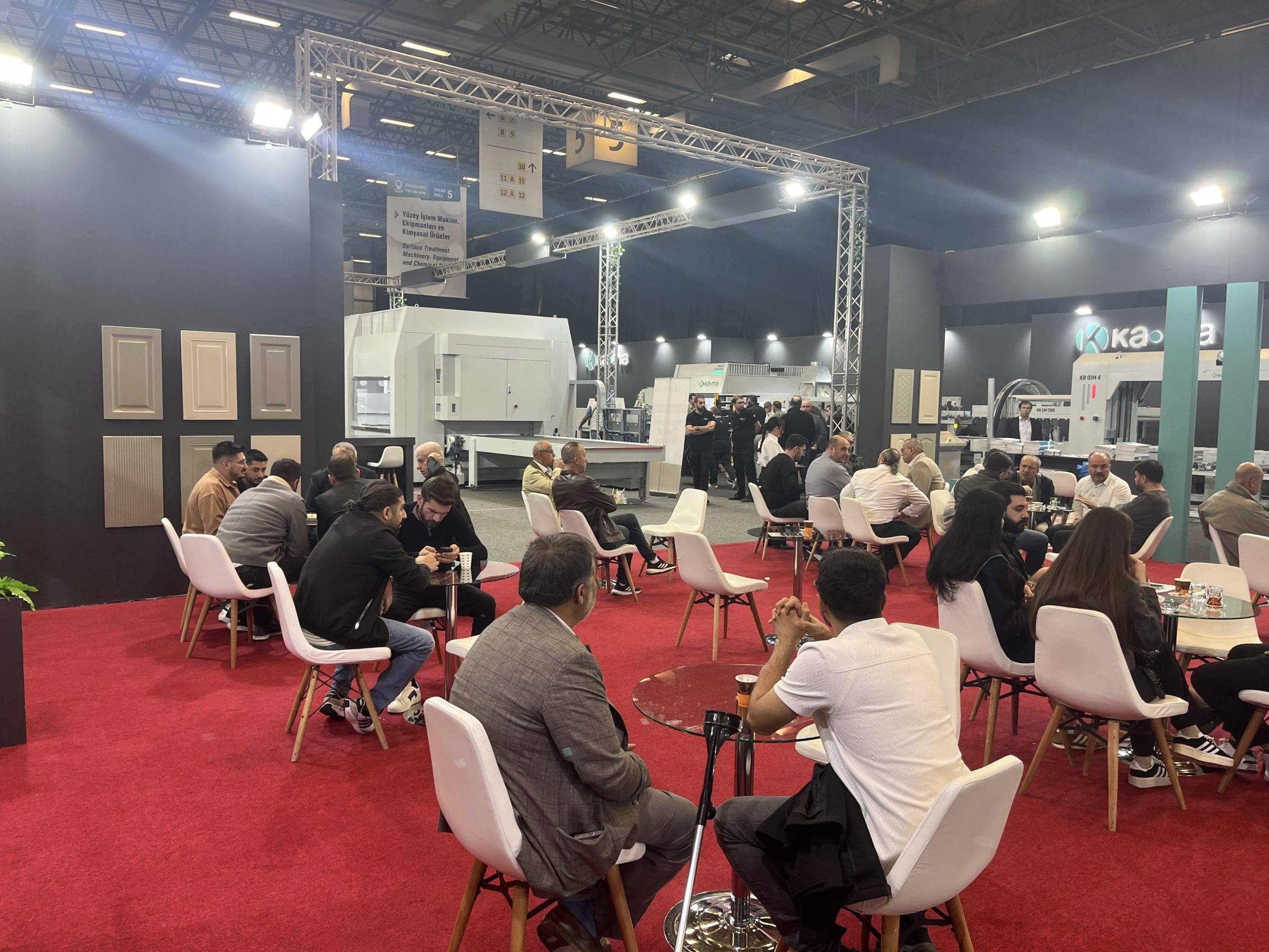 Karabudak Makine на выставке WoodTech 2025: большой интерес к оборудованию Karabudak Makine на выставке WoodTech 2025: большой интерес к оборудованию